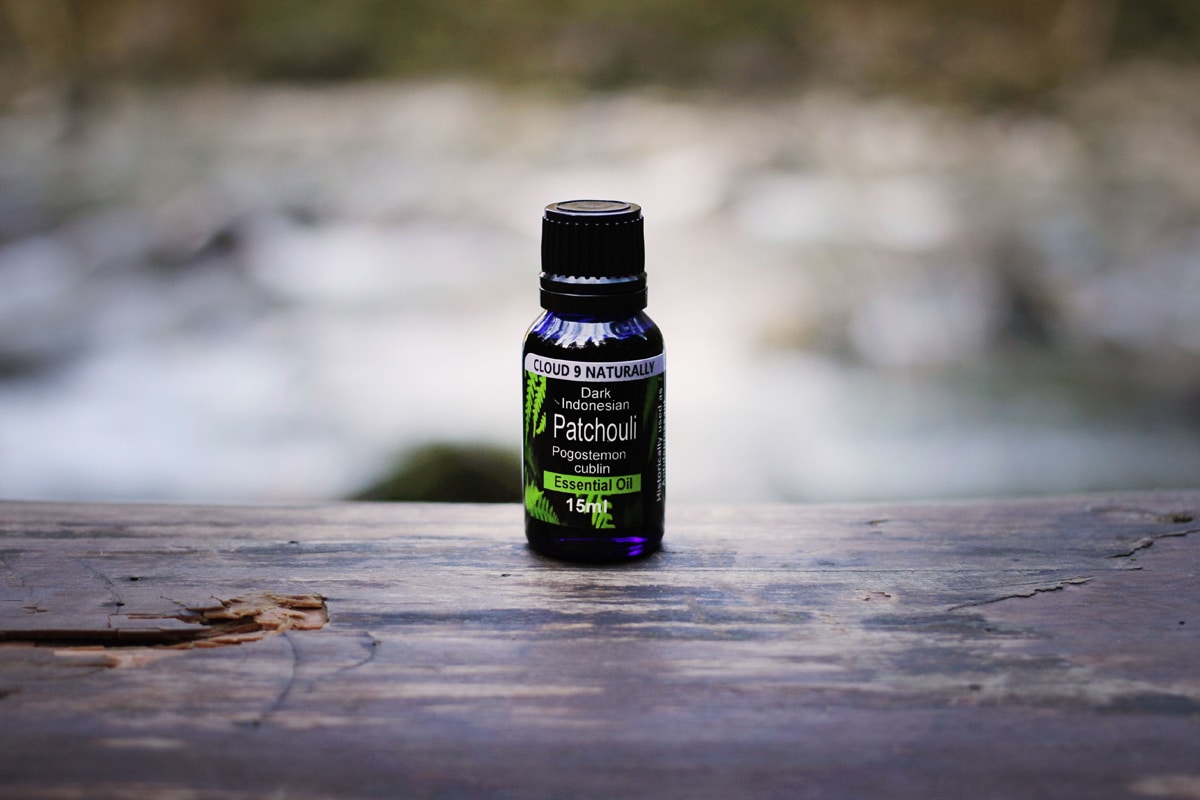 The Truth About “Therapeutic Grade” Essential Oils: What You Need to Know